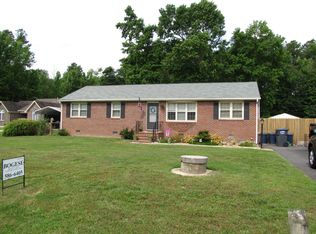 11816 Chadwick Ln, South Prince George, VA 23805