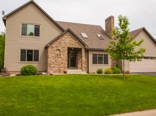 8081 Hidden Ct, Chanhassen, MN 55317