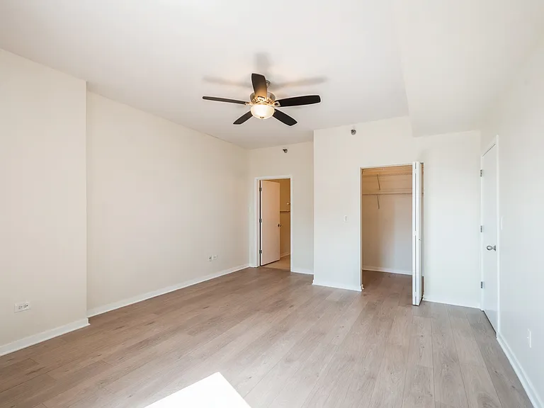 4350 N Broadway St #703 — Photo 8