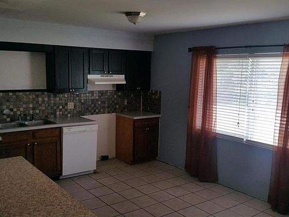 3rd image of 3190 Dudley Dr