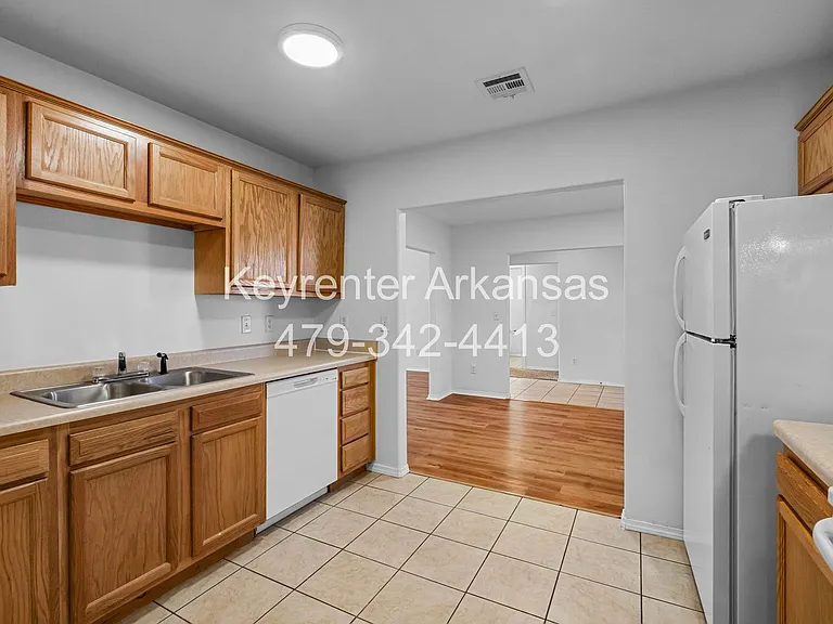 706 SW Sandrock Rd — Photo 13