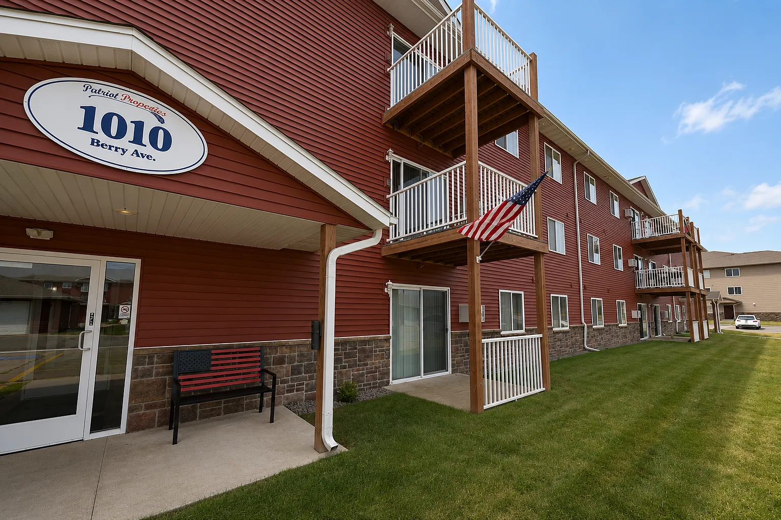 Berry Pointe Luxury Apartments — Photo 3