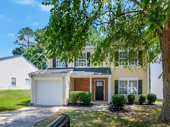 120 Pebblestone Dr, Durham, NC 27703