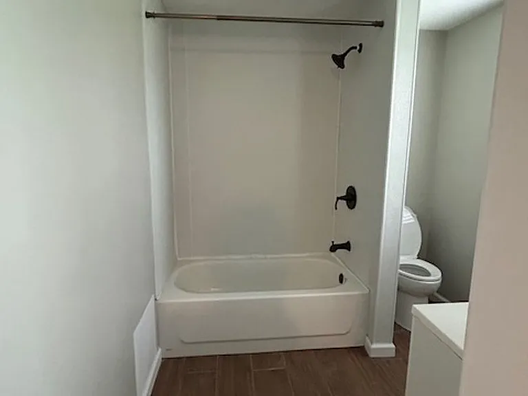1245 Howell Rd — Photo 5