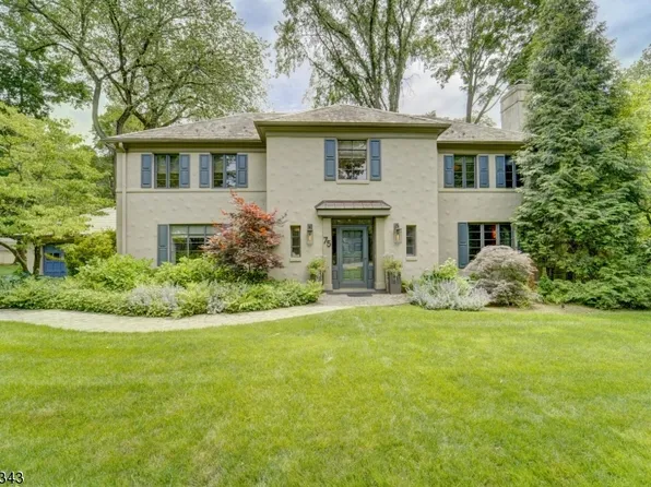 75 Clinton Ave, Ridgewood Village, NJ 07450