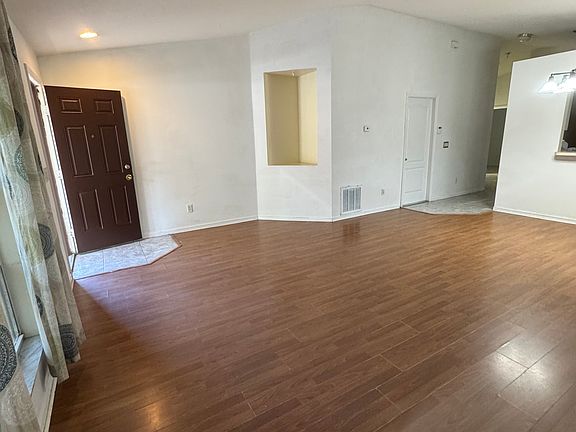 2nd image of 1628 Mosaic Forest Dr