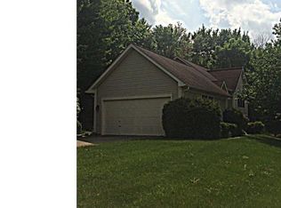 864 Chaney Dr, Cuyahoga Falls, OH 44223