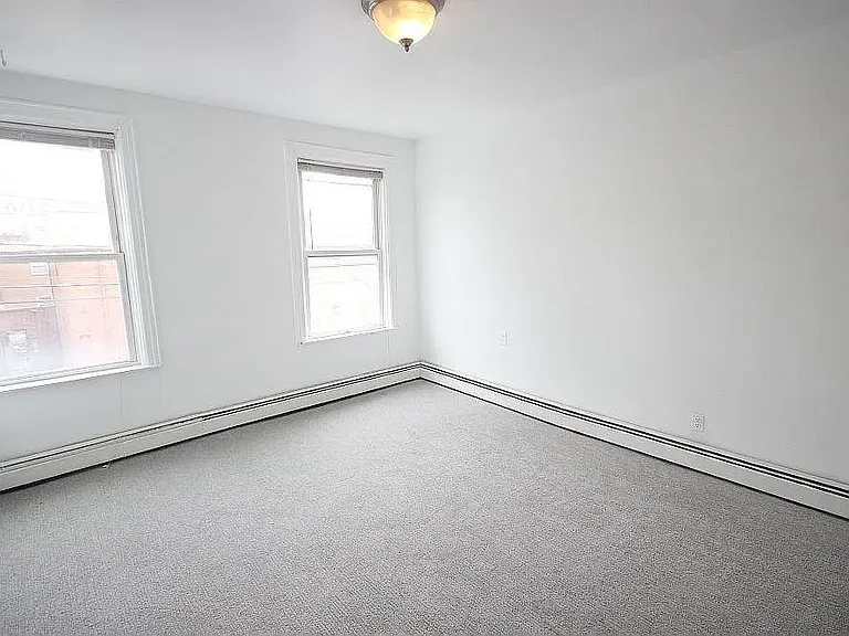 218 Park Ave #2 — Photo 5