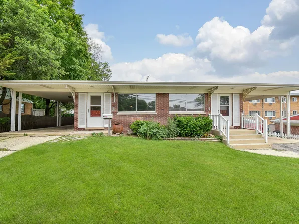 419-421 Stoddard St, Wheaton, IL 60187