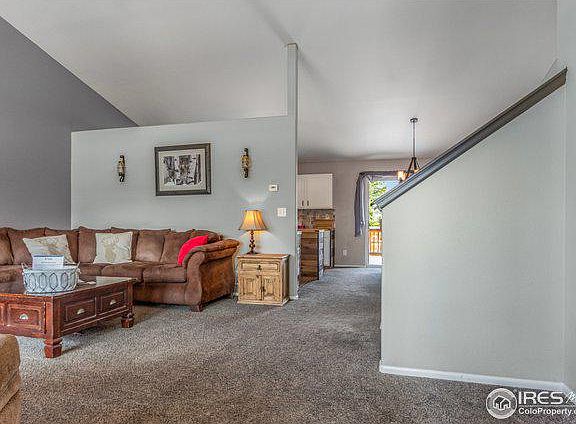 4th image of 622 Scotch Pine Dr