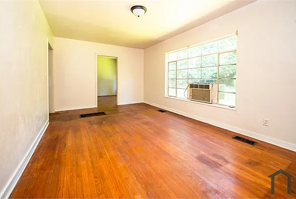 3 bed, 1293 sqft, $1,200 — Photo 4