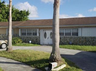 10960 SW 44th St, Miami, FL 33165