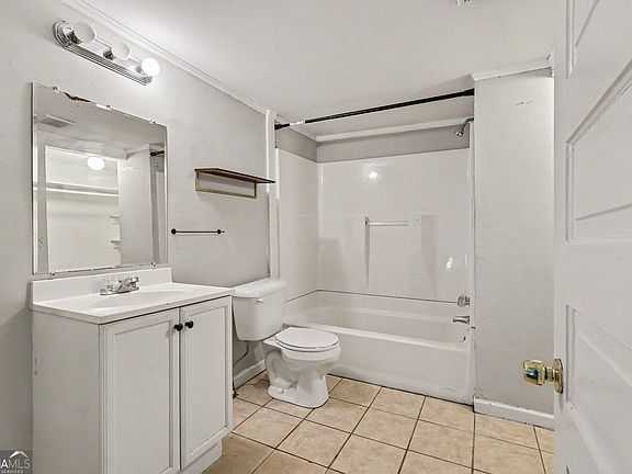 5th image of 1371 Beatie Ave SW