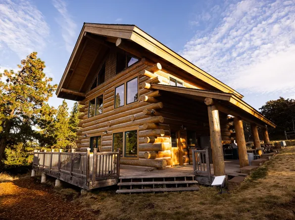 (undisclosed Address), The Dalles, OR 97058