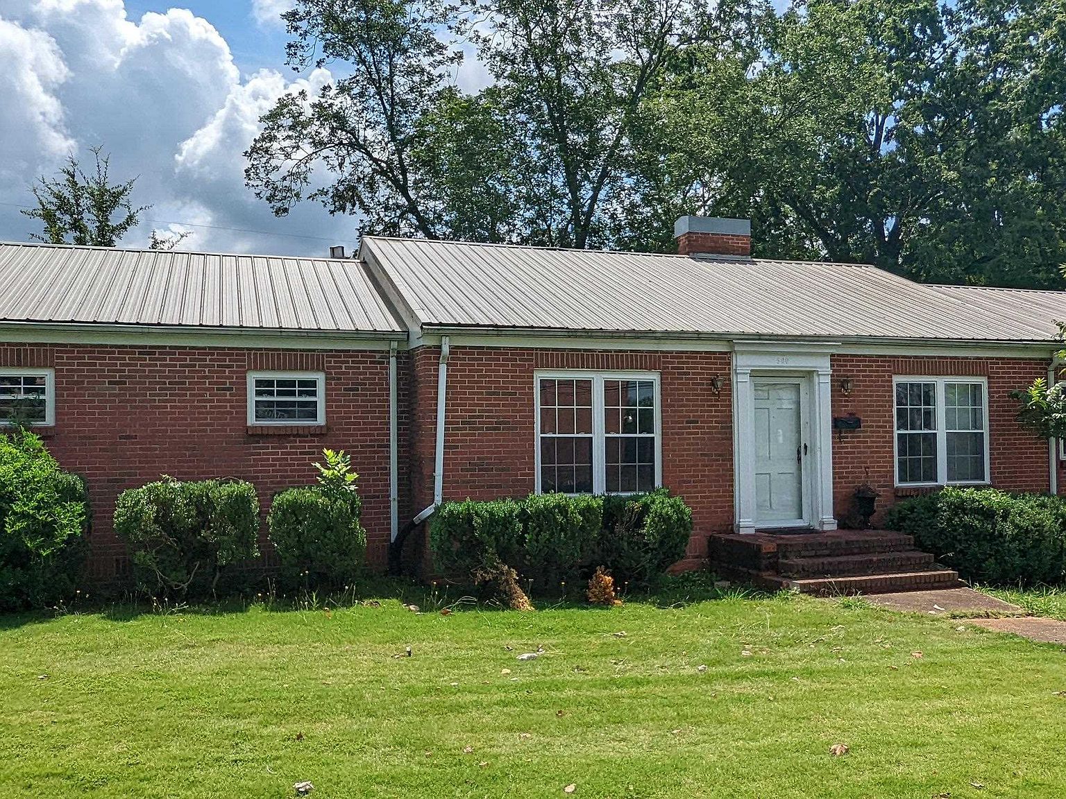 500 Cherry St, Talladega, AL 35160 Zillow