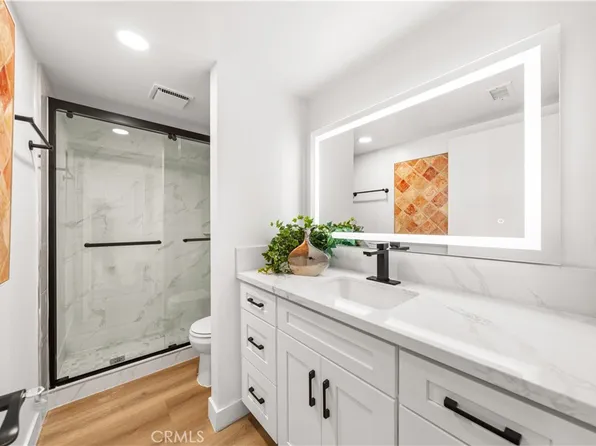 8381 Deepview Dr, Huntington Beach, CA 92646