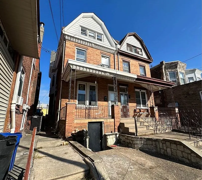 111 E Wyoming Ave