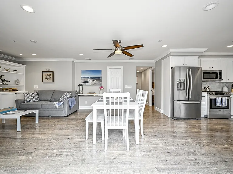 5306 Seashore Dr — Photo 38