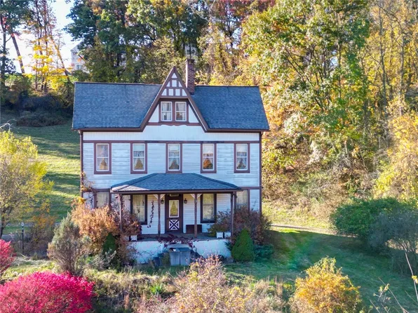 830 Markman Park Rd, Baden, PA 15005