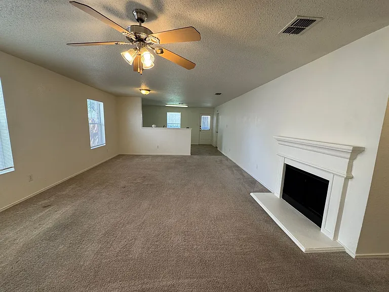 6848 Valley Creek Dr — Photo 18