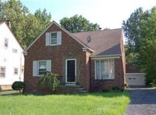 3772 Northampton Rd, Cleveland Heights, OH 44121