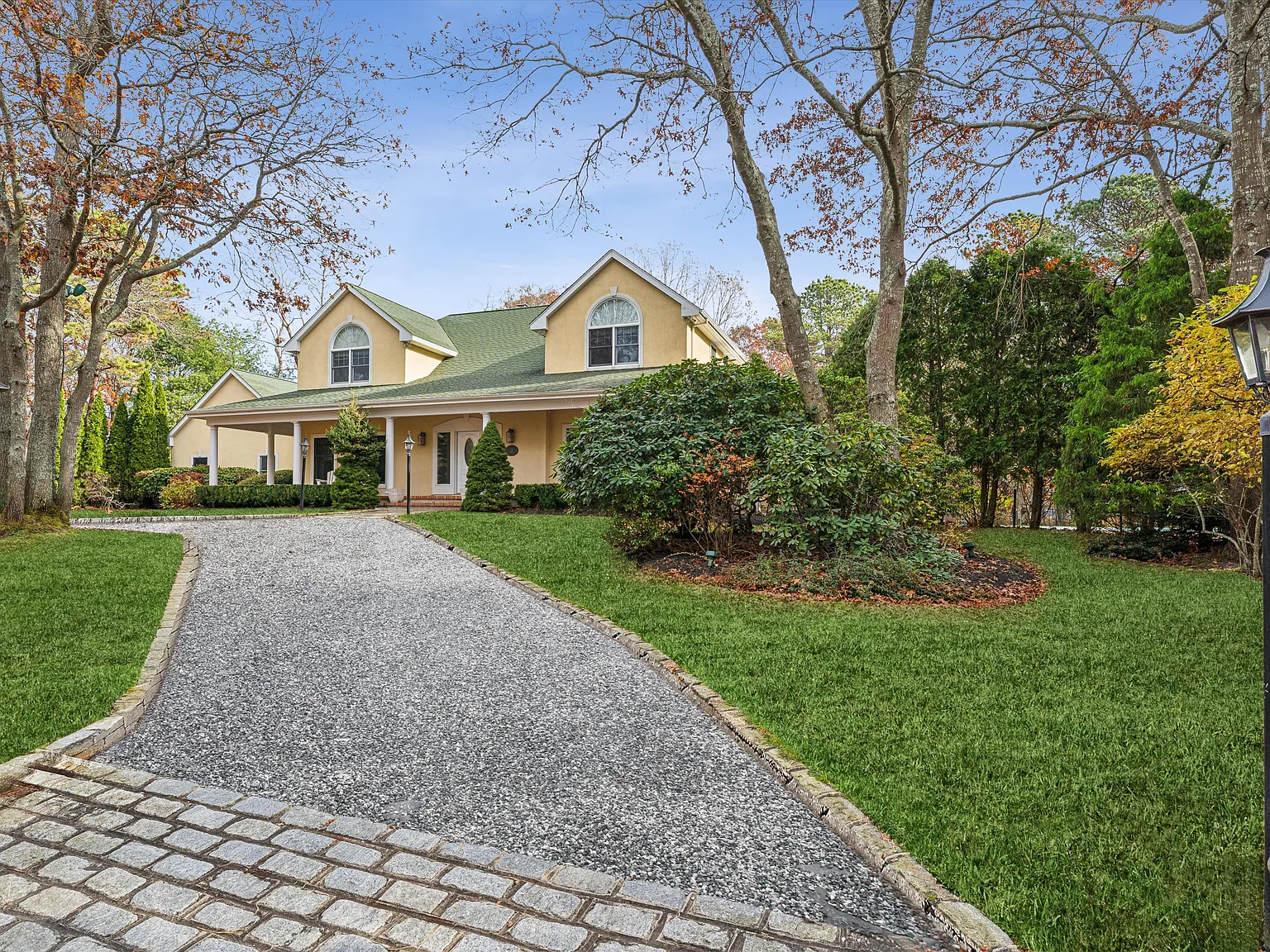 East Quogue 5 Bedroom | Gracious Outdoor Entertaining — Photo 3