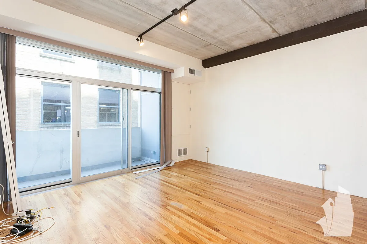 1 bed, 1.0 bath, $2,200 — Photo 4
