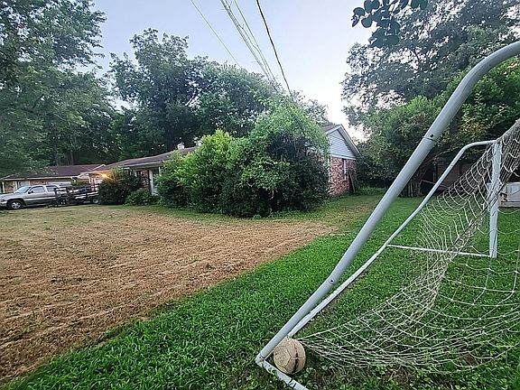 2nd image of 363 College Park Ct NW