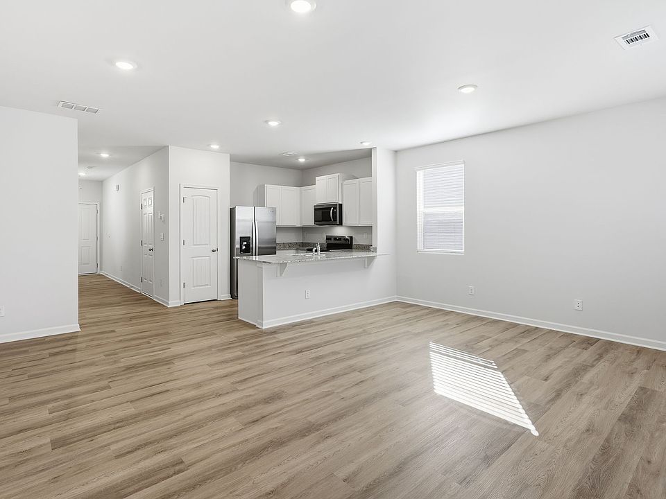 1st image of 5971 Skylar Dr