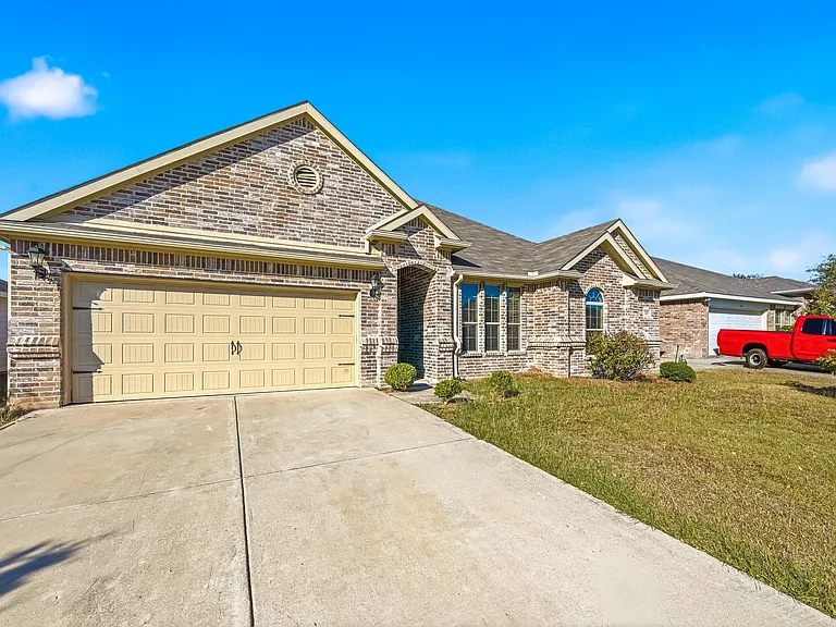 717 Jennie Marie Cir — Photo 28
