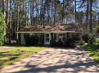 216 Chestnut Rd, Roscommon, MI 48653