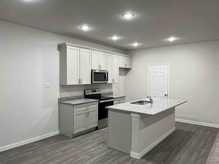4039 Sparrow Trl — Photo 6