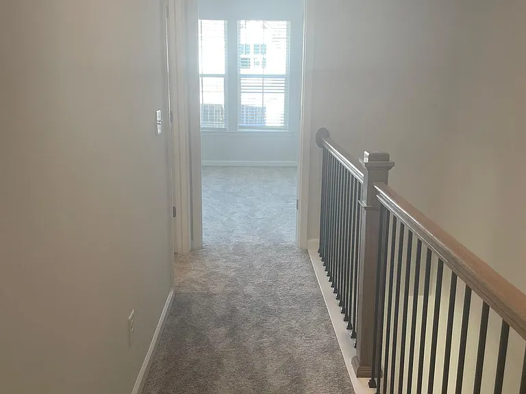 596 Glen Clova Dr — Photo 12