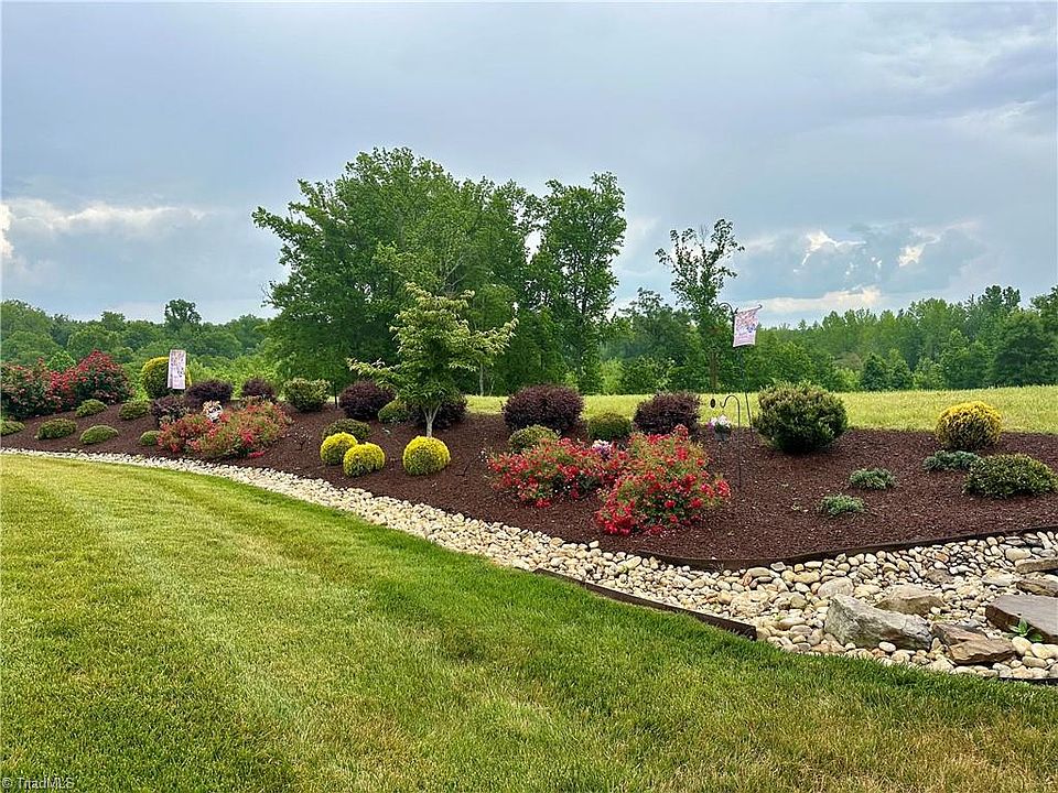 1st image of 5020 Garnet Hill Dr