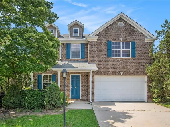 926 Hawthorn Ln, Grayson, GA 30017