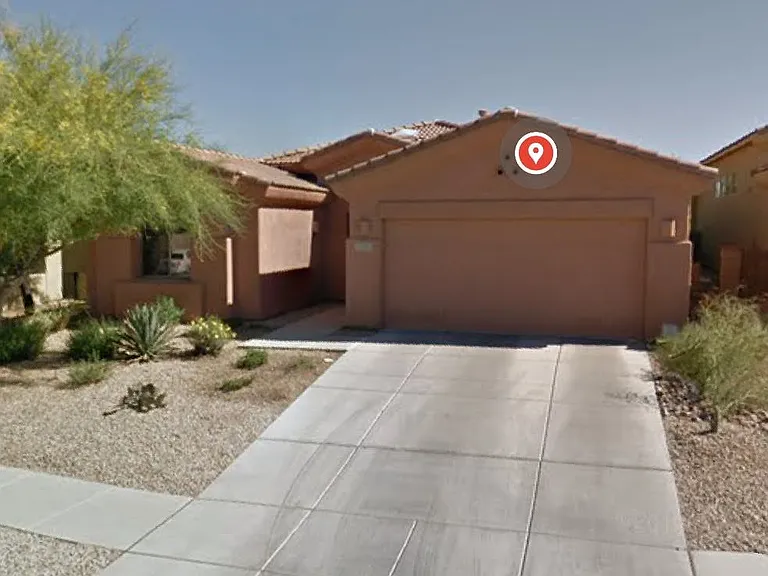 314 E Calle Trona — Photo 1