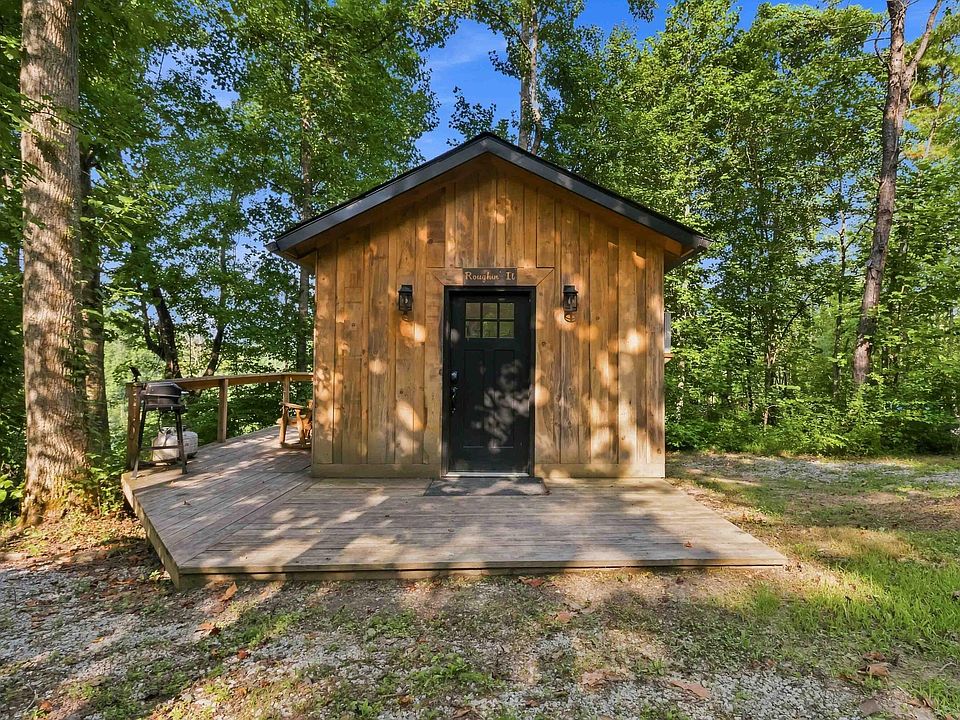 1st image of 3 Forest Ln #4005