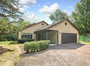 2481 N 42nd Rd, Sheridan, IL 60551