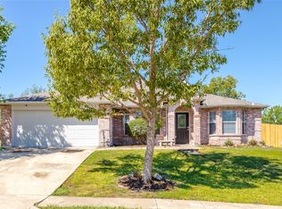 1113 Windsor Ln, Forney, TX 75126