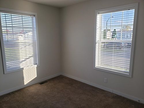 5th image of 9753 Aspen Ln