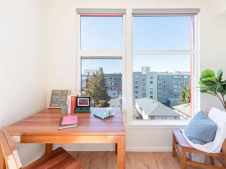 DXU Apartments — Photo 13