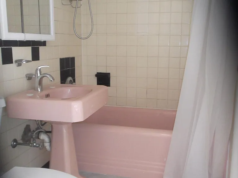 1091 Boylston St #22 — Photo 8