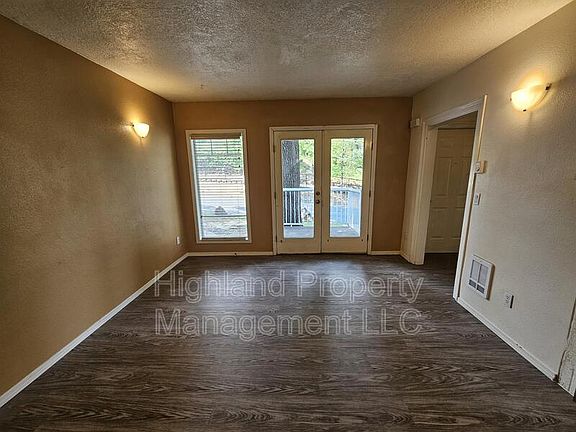 5th image of 1020 NE B St #7