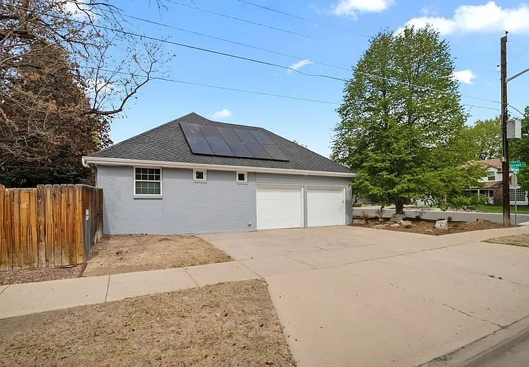 3991 S Hillcrest Dr — Photo 42