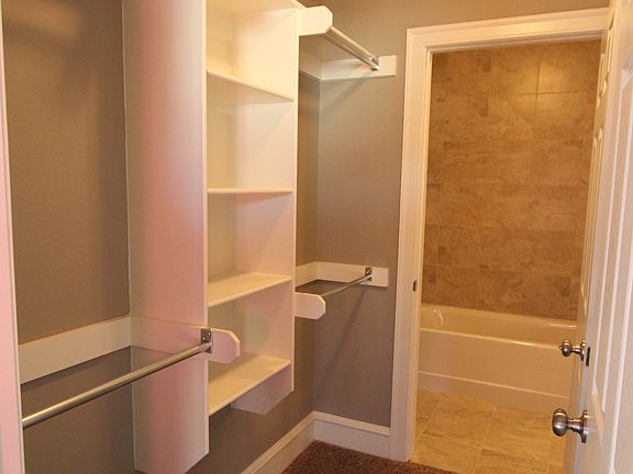 5th image of 1301 Louisiana St APT 101