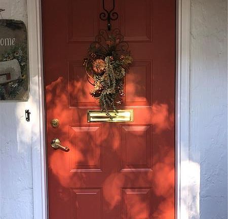 2nd image of 606 Maplewood Ct