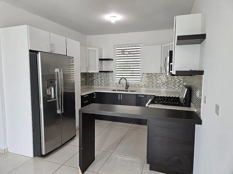 Urb Villa Sotomayor #111 #111 — Photo 4