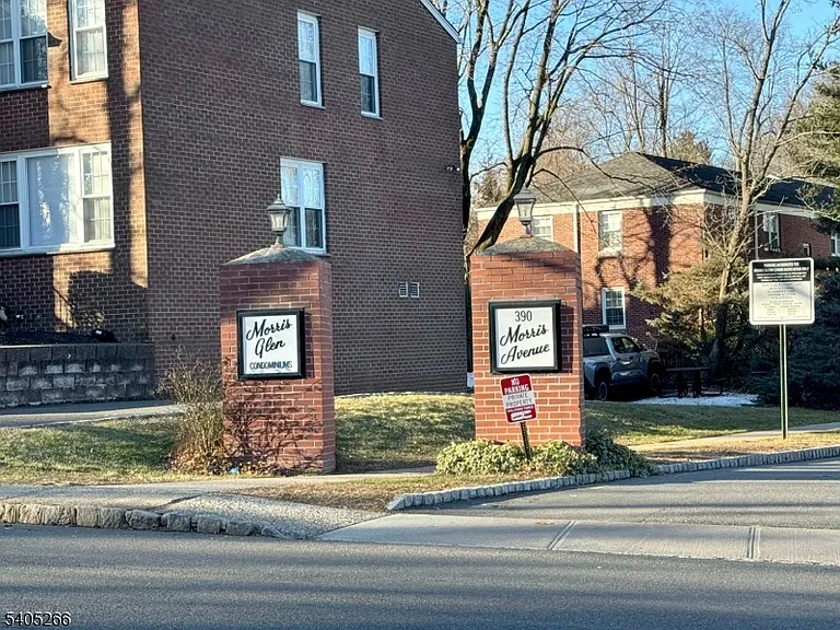 390 Morris Ave #35 — Photo 14