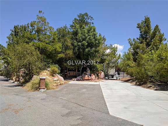 3rd image of 6256 N Pacific Dr