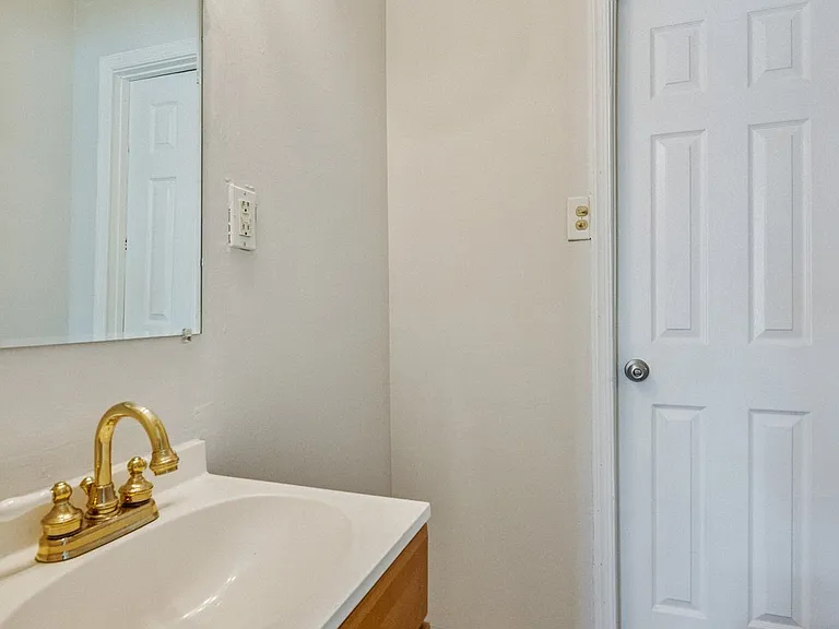 415 E Ladies Mile Rd — Photo 3